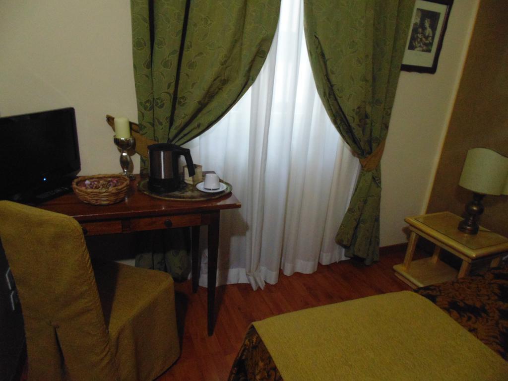 床铺与早餐Relais Dante E Beatrice 3*